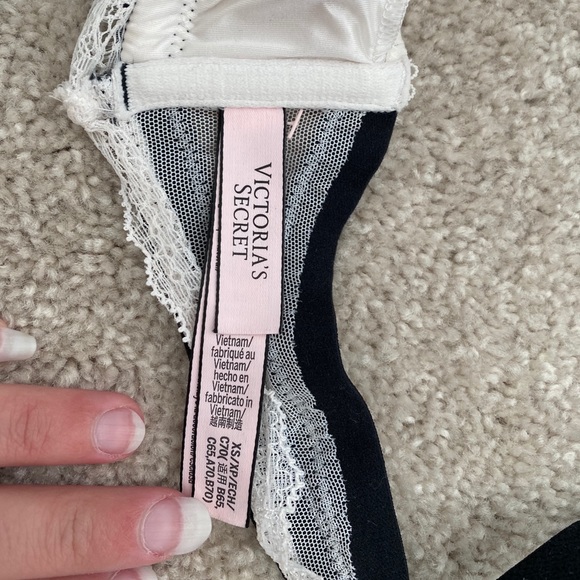 Victoria’s Secret Bralette XS NWOT - Picture 3 of 8